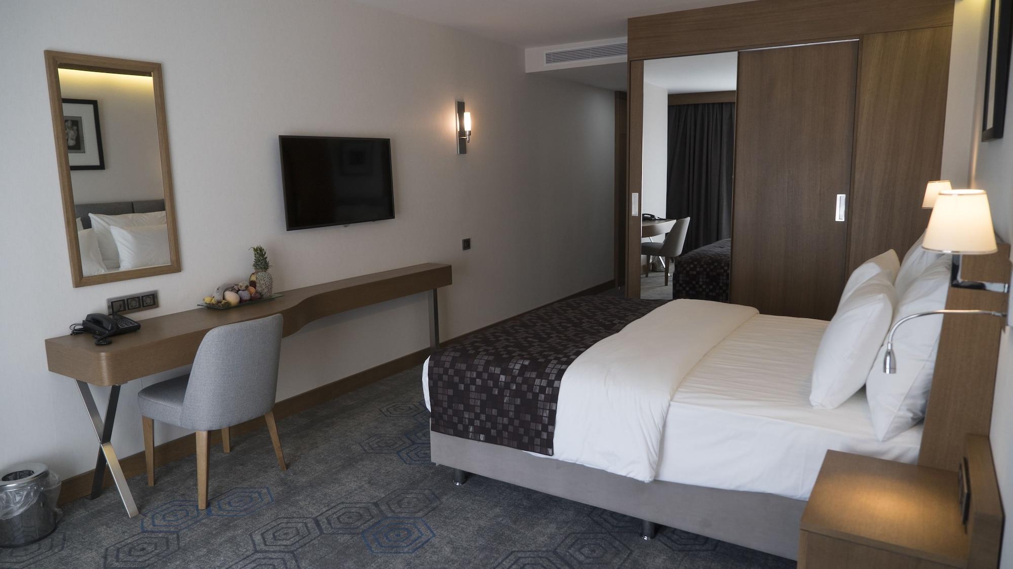 Yuksel Yenikapi Hotel 4*